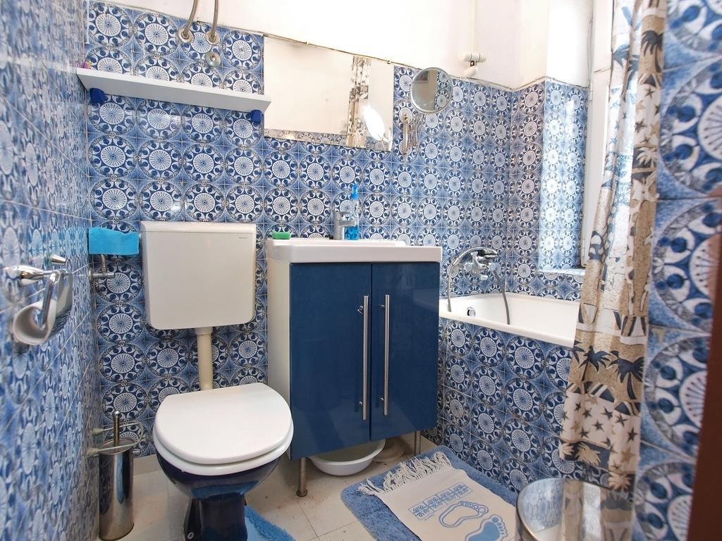 Apartments By The Sea 1050 Rovinj Luaran gambar